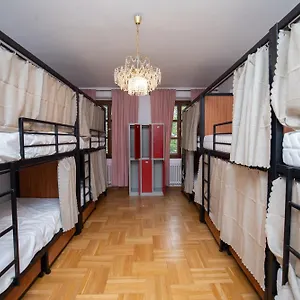  Hostel Women's Only - Female Only